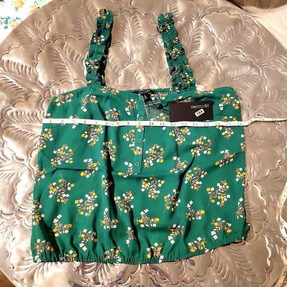 NWTtank top elastic straps, and waist, polyester material, very,cool for summer, - Picture 2 of 6